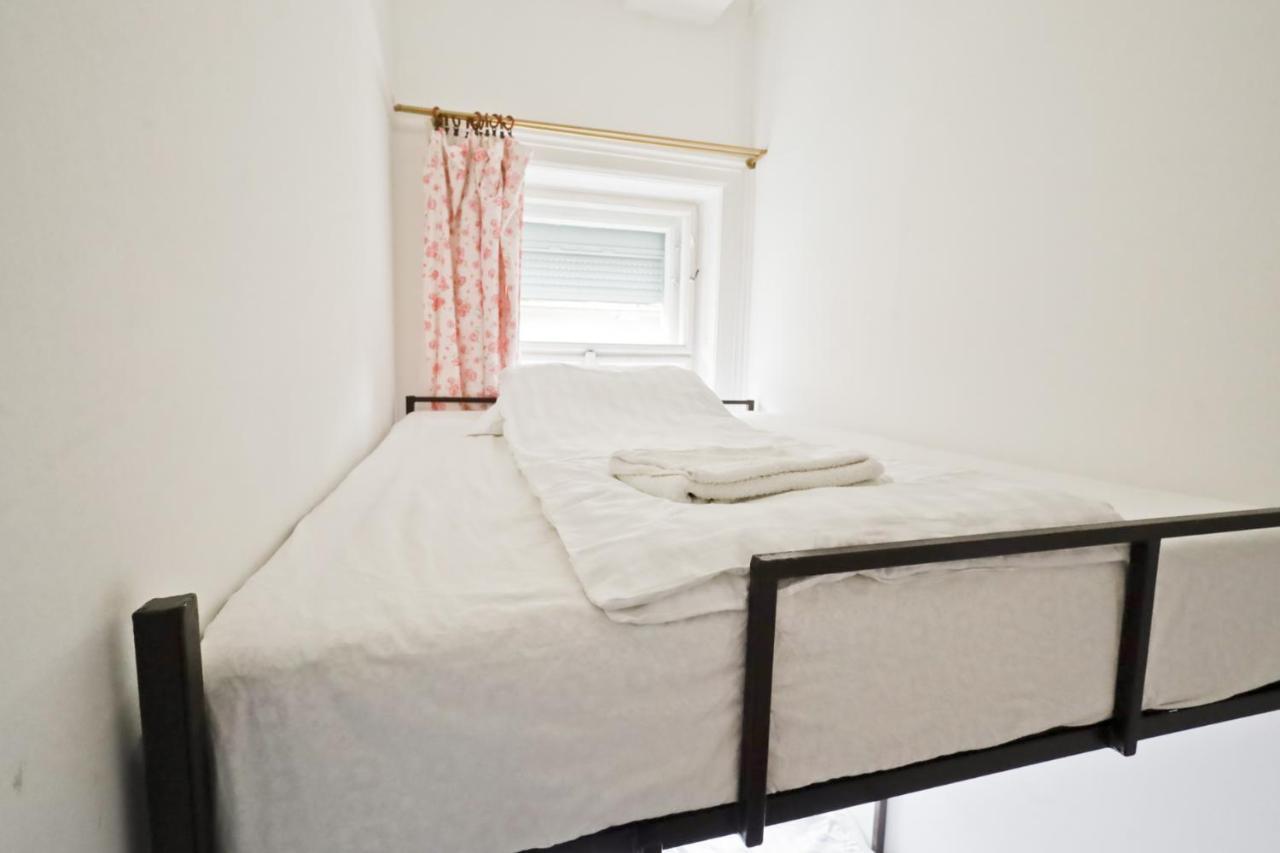 Center Apartment 5 Private Room For 19 People Budapest Exterior foto
