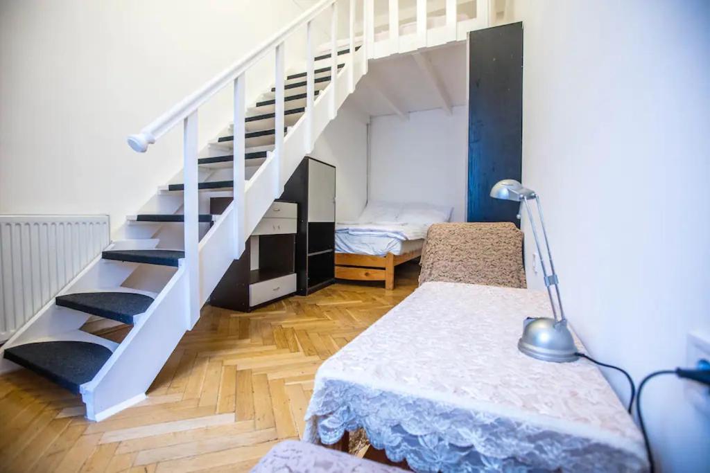 Center Apartment 5 Private Room For 19 People Budapest Exterior foto